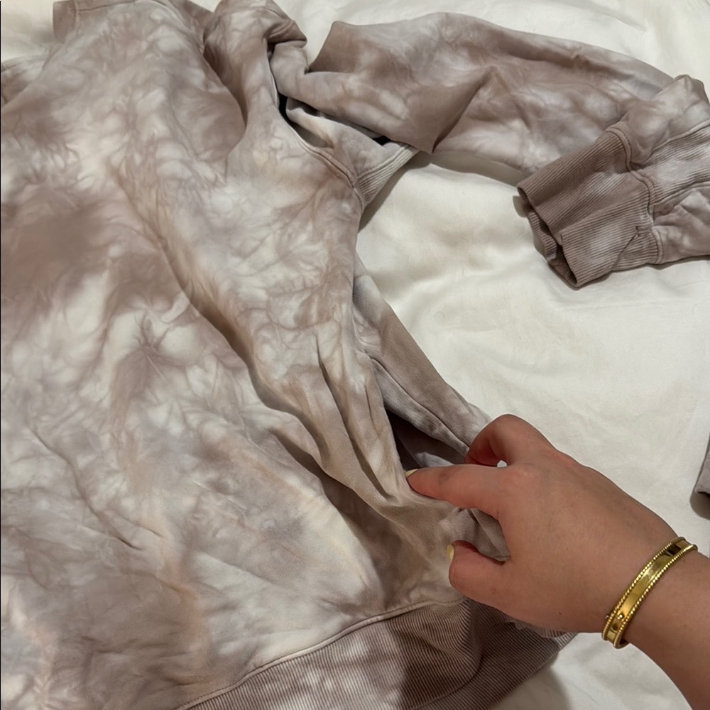 All in Motion Tie-Dye Lounge Set in Brown and White - Picture 5 of 7
